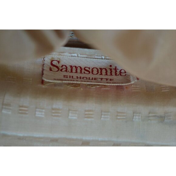 Vintage 60s Samsonite Hat Box Round Luggage Train Case Cream Travel Peach Satin - Picture 2 of 16